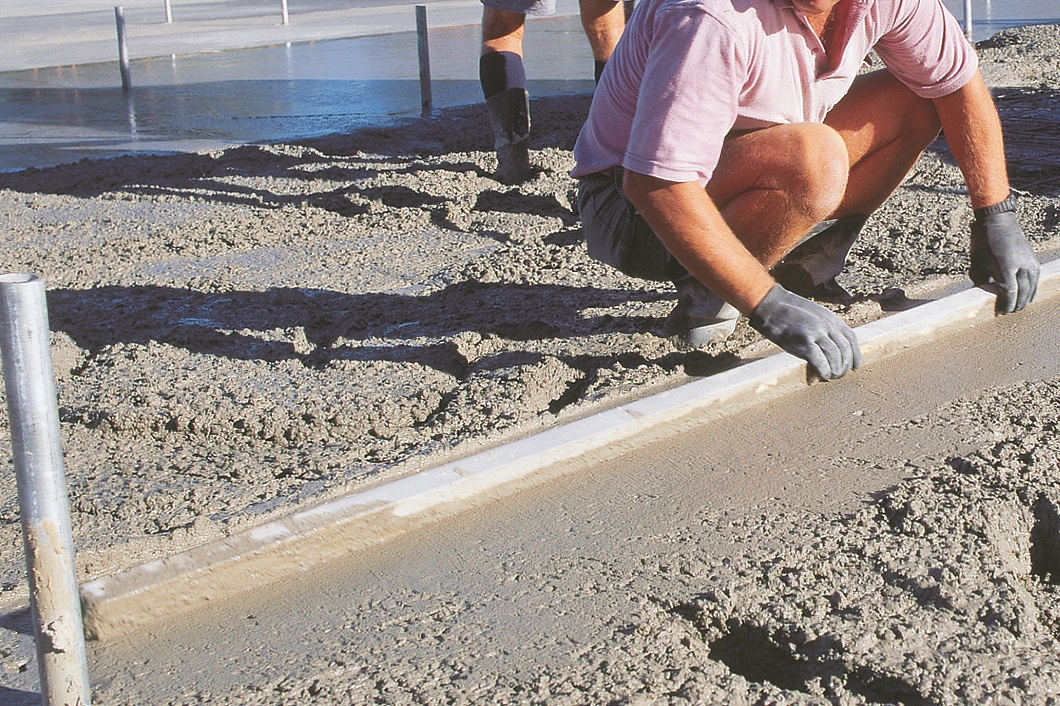 Guide to laying a concrete slab - Swan Cement